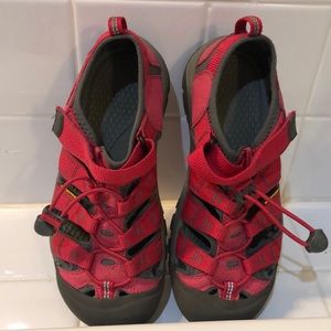 Keen Newport Red Ribbon - Kids gently used